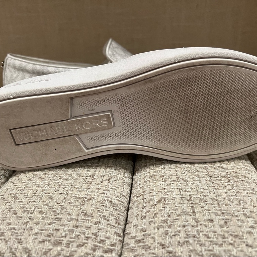 Michael Kors White Logo Slip-Ons and Wristlet - Picture 8 of 13